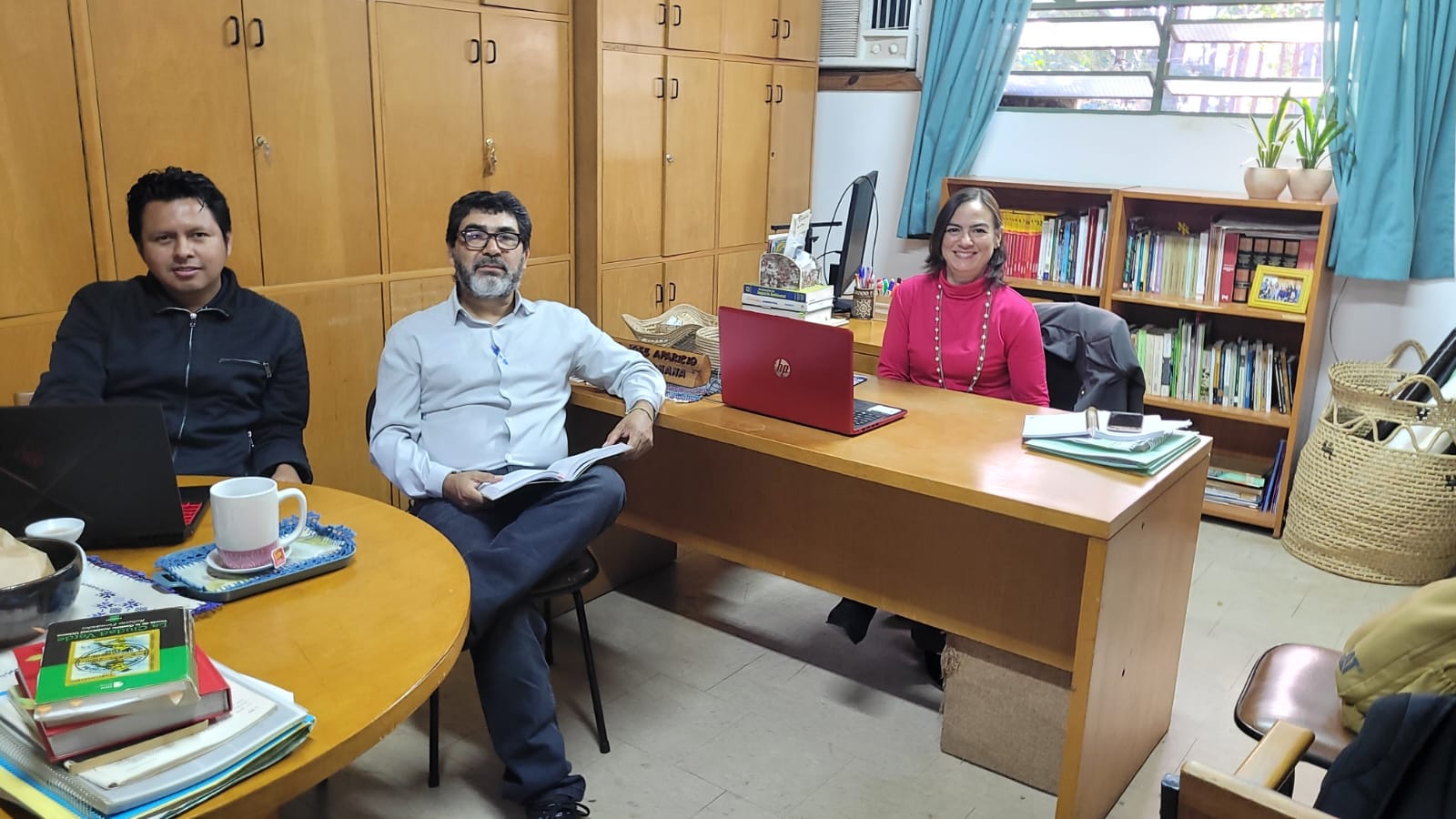 Reunio?n con Miguel Saavedra Bolivia.jpg (176 KB)