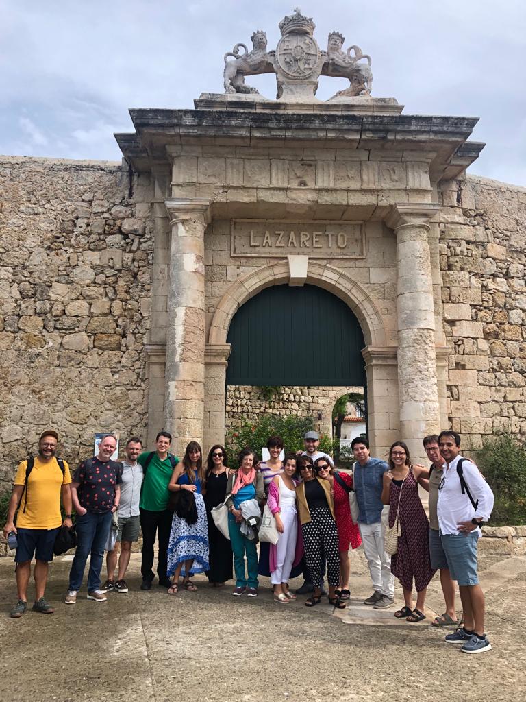 Todos 2.jpg (164 KB)