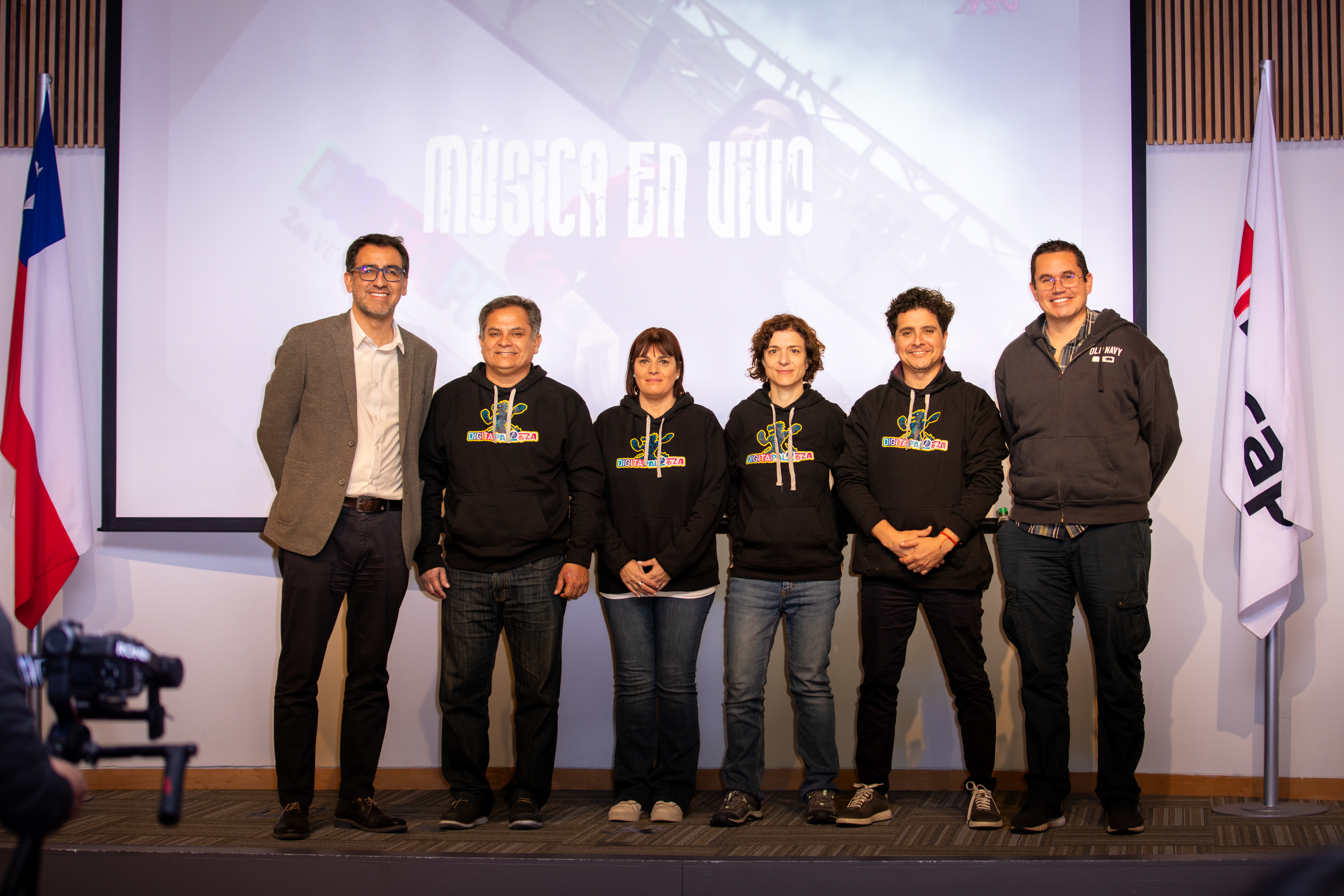 3O1A0835.jpg (12.70 MB)