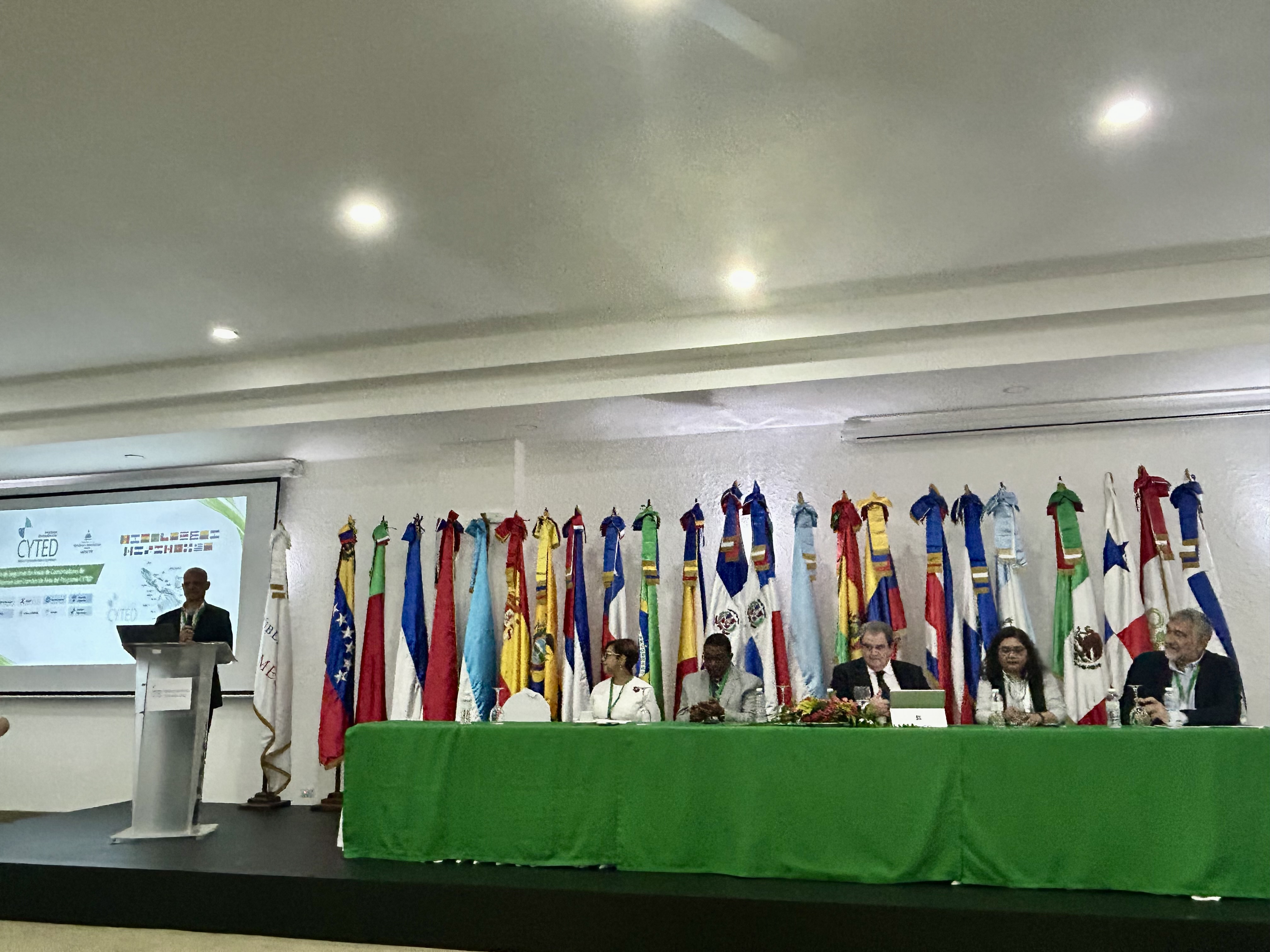 IMG_9216.jpg (2.16 MB)